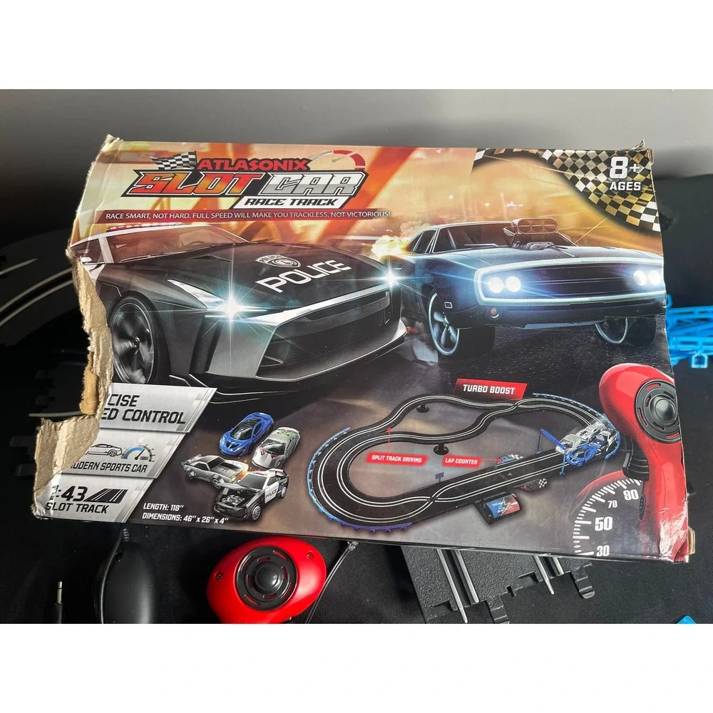 Atlasonix Slot Car Race Track 1:43 Scale Police Chase 118in Length Turbo Boost